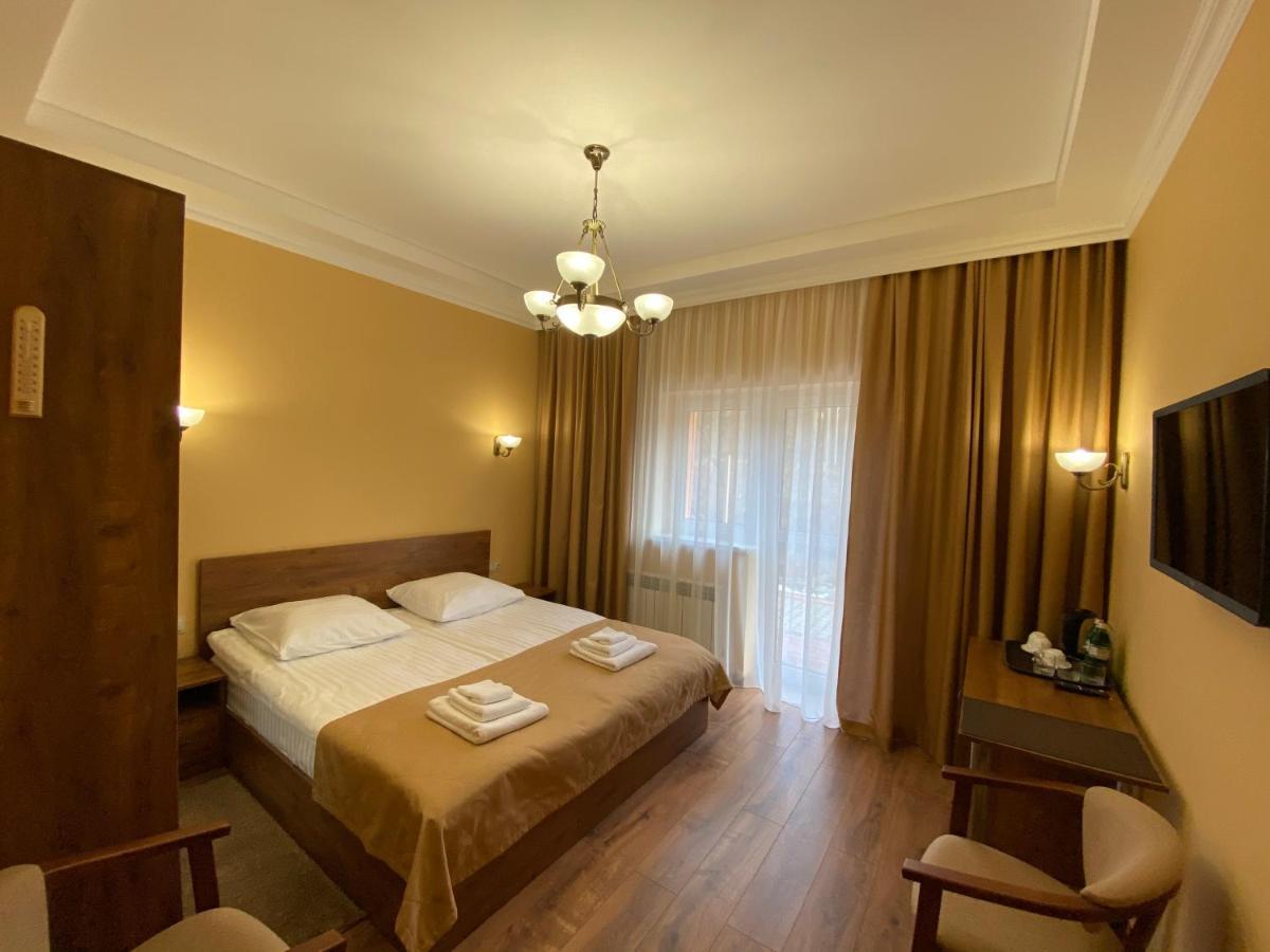 Сонячна Соната Hotel Polyana  Buitenkant foto